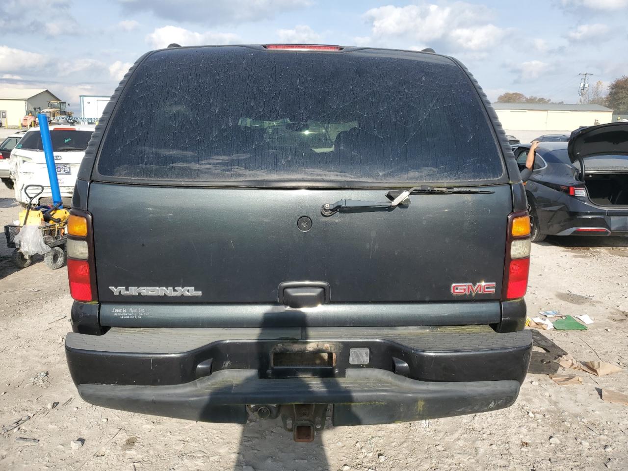 2004 GMC Yukon Xl Denali VIN: 1GKFK66U24J125717 Lot: 91092755