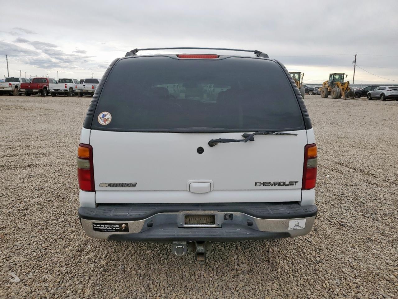 2003 Chevrolet Tahoe C1500 VIN: 1GNEC13T13J306462 Lot: 93769175