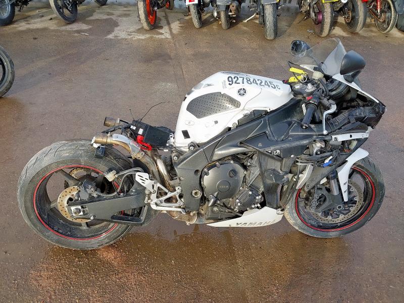 2012 YAMAHA YZF R1 10 