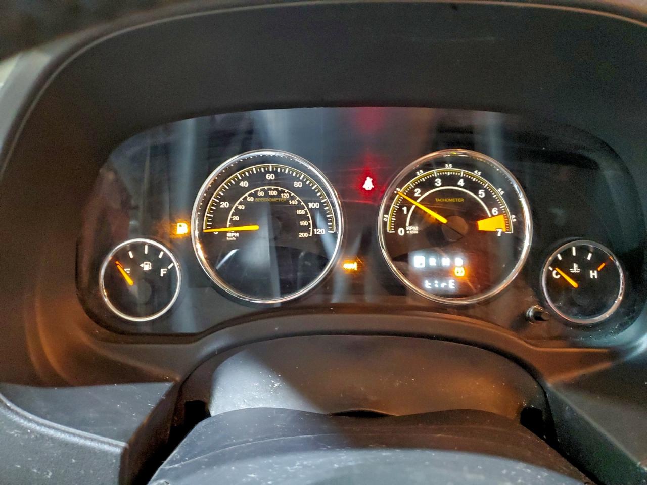 2015 Jeep Compass Latitude VIN: 1C4NJDEB3FD270653 Lot: 92580665