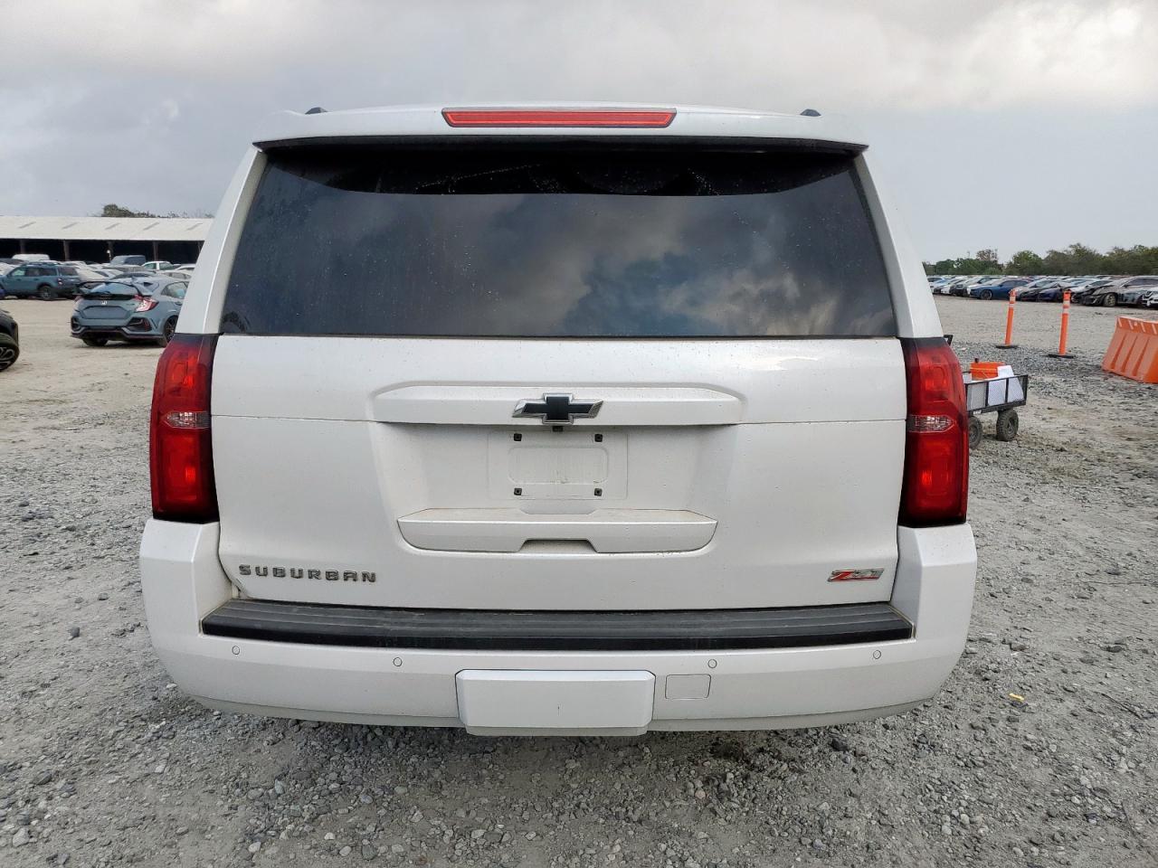 2017 Chevrolet Suburban K1500 Lt VIN: 1GNSKHKC1HR403721 Lot: 92343445