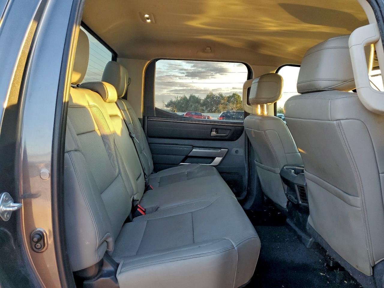 2022 Toyota Tundra Crewmax Sr VIN: 5TFLA5DB3NX040445 Lot: 93483365