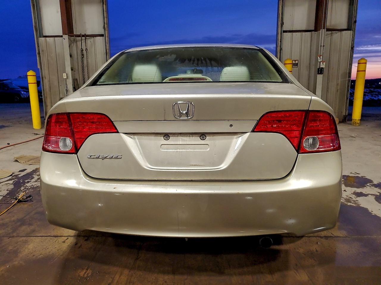 2007 Honda Civic Lx VIN: 1HGFA165X7L124917 Lot: 94049275