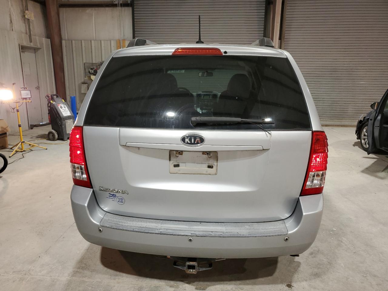 2011 Kia Sedona Lx VIN: KNDMG4C77B6378040 Lot: 92483125