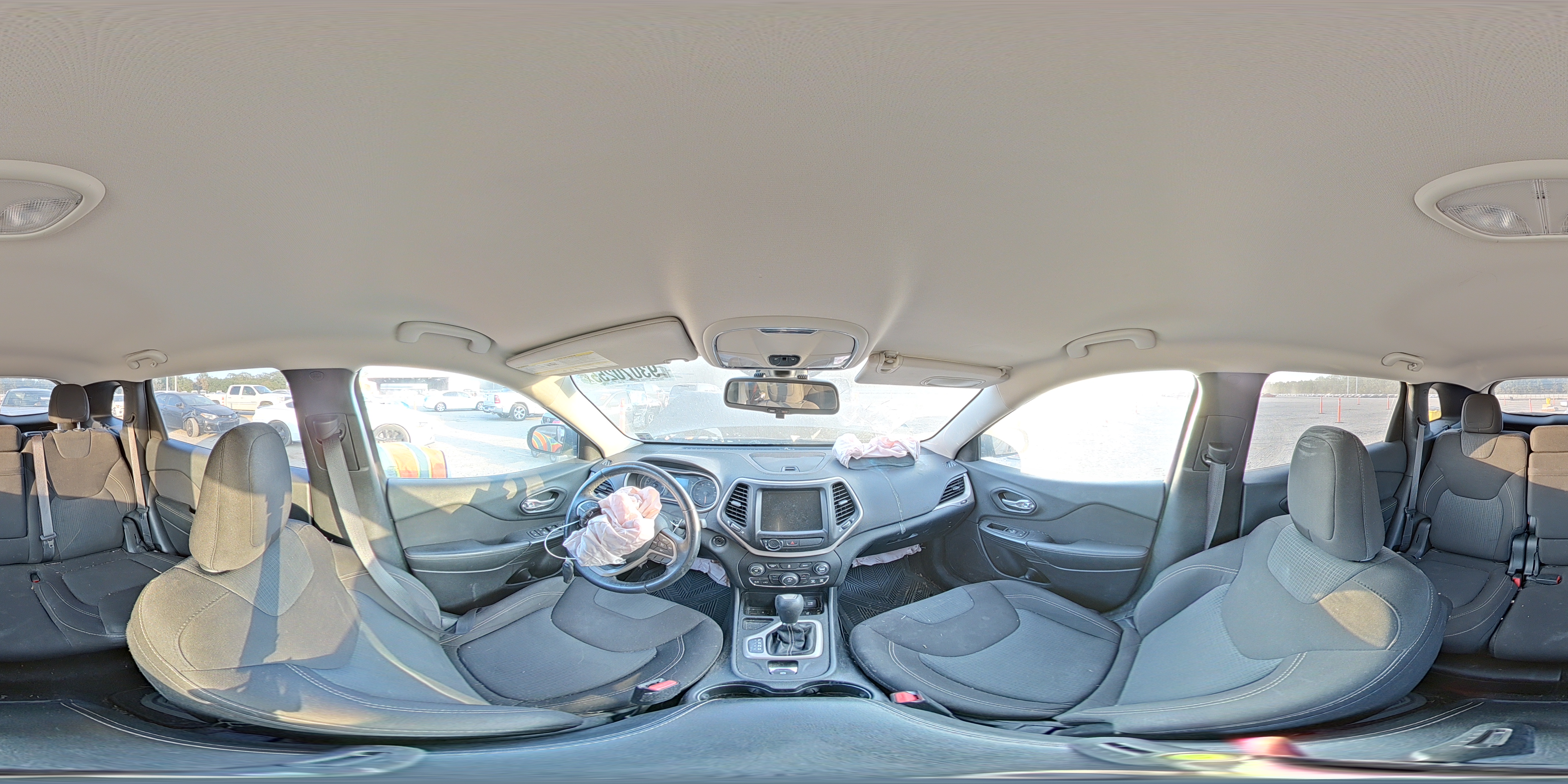 2016 Jeep Cherokee Latitude VIN: 1C4PJLCB4GW200638 Lot: 93070255