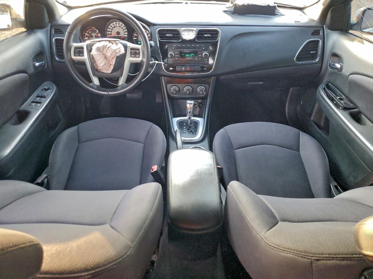 2014 Chrysler 200 Touring VIN: 1C3CCBBB3EN107542 Lot: 94040025