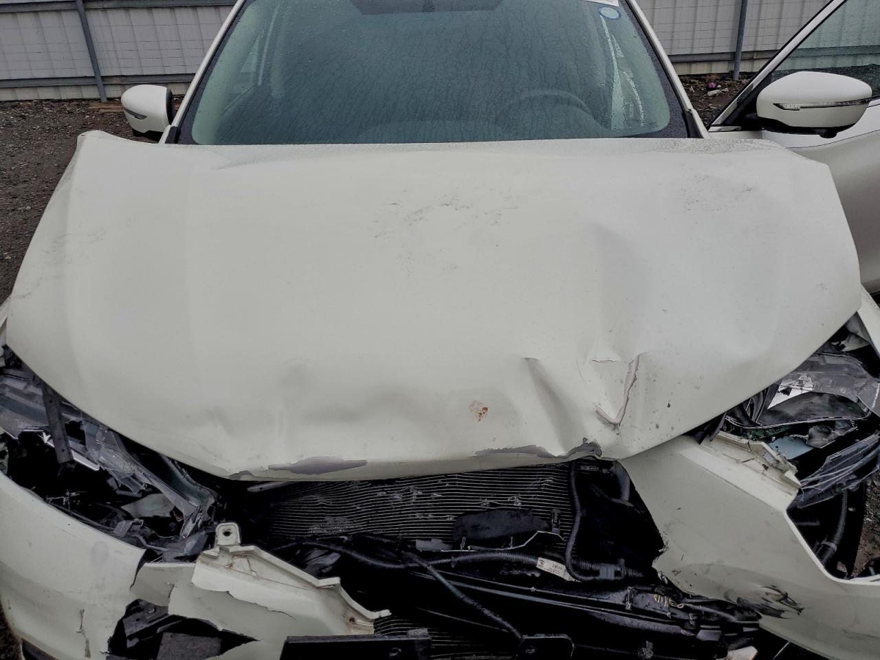 2015 Nissan Rogue S VIN: KNMAT2MV6FP575460 Lot: 94080605