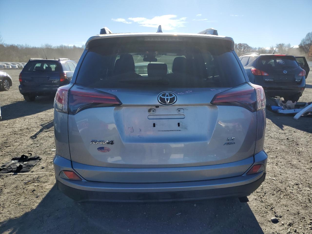 2017 Toyota Rav4 Le VIN: 2T3BFREV4HW633317 Lot: 93045335