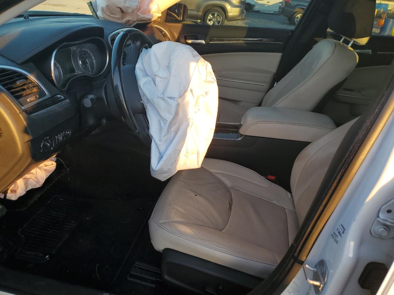 2018 Chrysler 300 Limited VIN: 2C3CCAEG6JH194048 Lot: 91276785