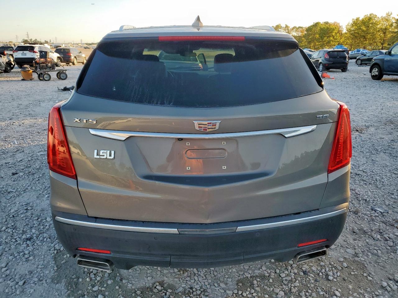 2018 Cadillac Xt5 Luxury VIN: 1GYKNCRSXJZ205333 Lot: 92803635