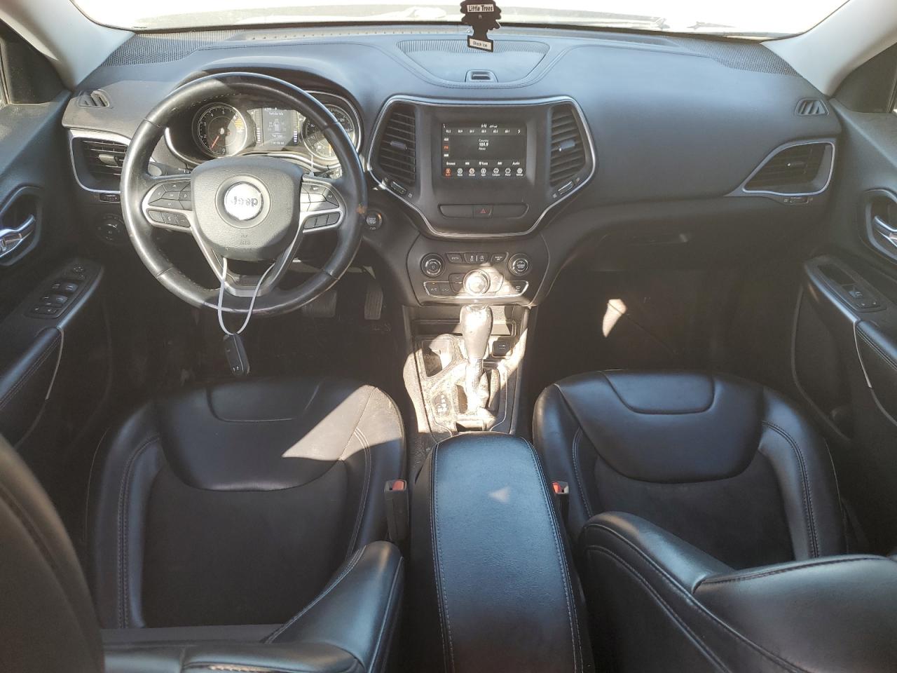 2019 Jeep Cherokee Latitude Plus VIN: 1C4PJLLB0KD204450 Lot: 91920225