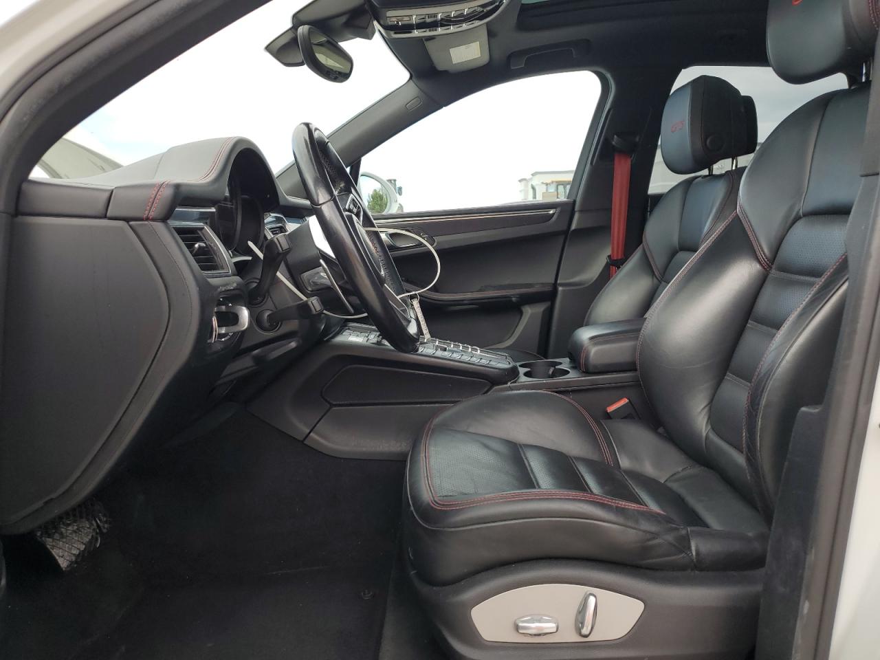 2018 Porsche Macan Gts VIN: WP1AG2A51JLB64376 Lot: 91355585