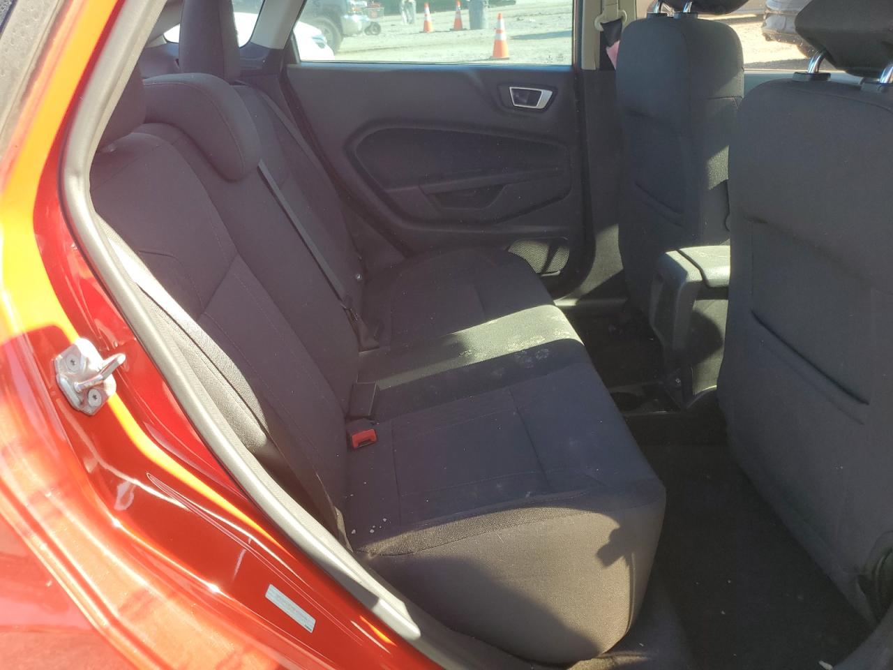 2015 Ford Fiesta Se VIN: 3FADP4BJ0FM208742 Lot: 90979155