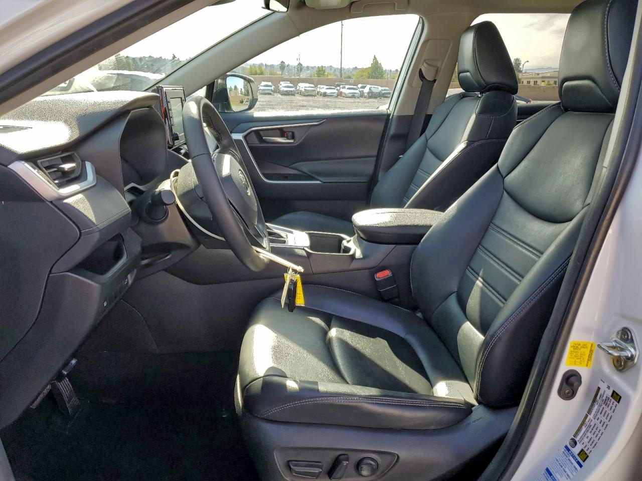 2022 Toyota Rav4 Xle Premium VIN: 2T3A1RFV0NW272625 Lot: 93963965