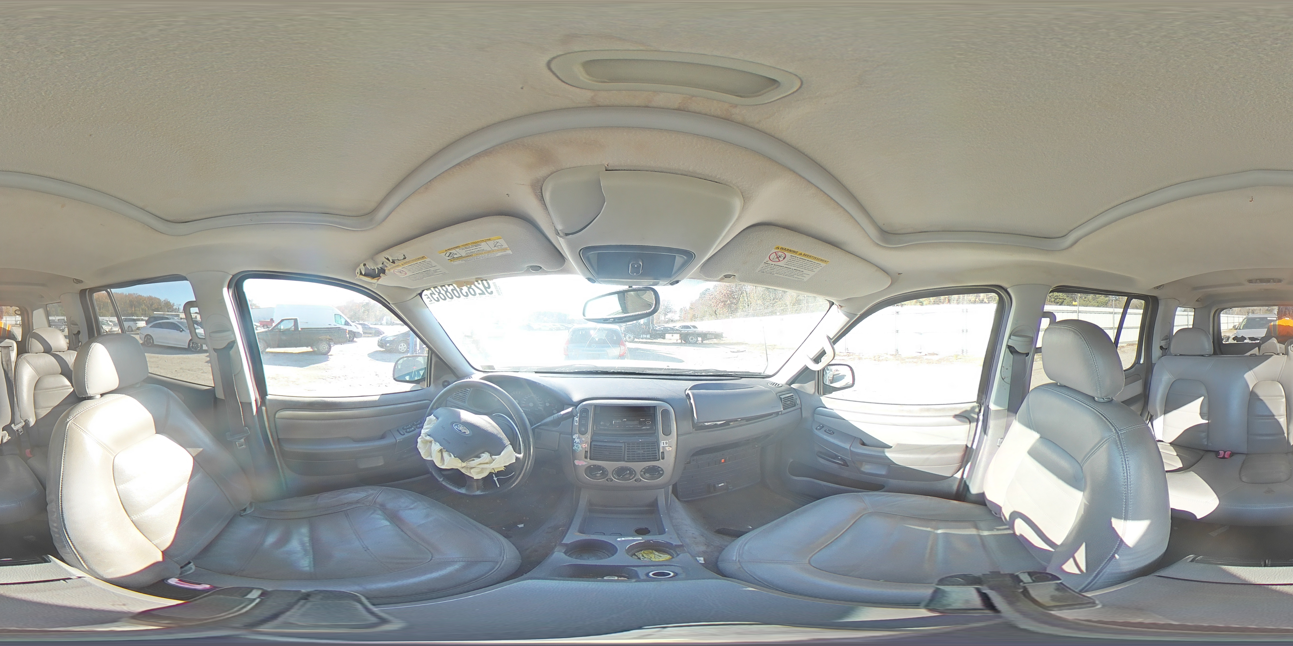 2004 Ford Explorer Xlt VIN: 1FMZU73KX4UA30585 Lot: 92836885