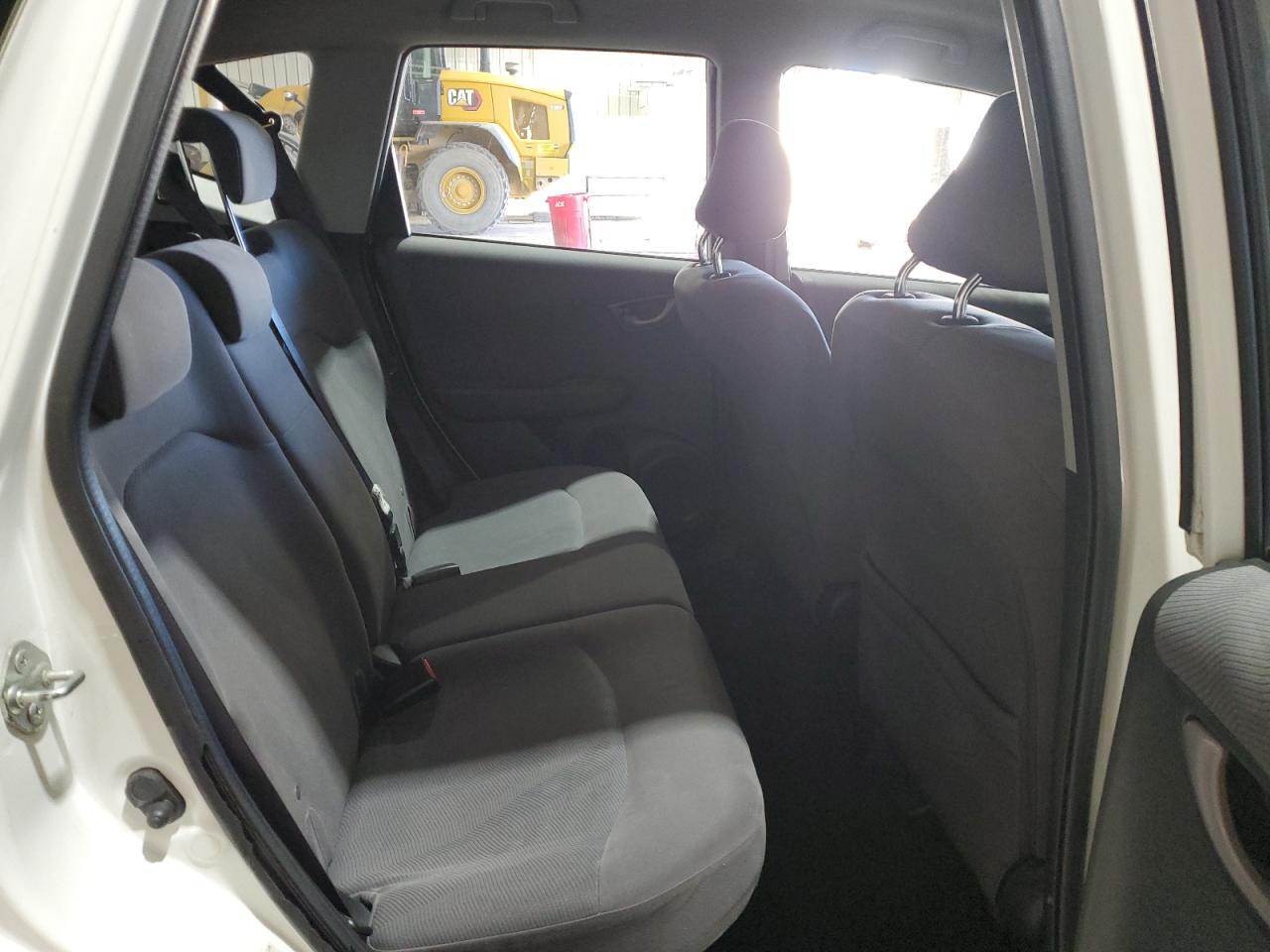 2010 Honda Fit VIN: JHMGE8H21AS023604 Lot: 93044565