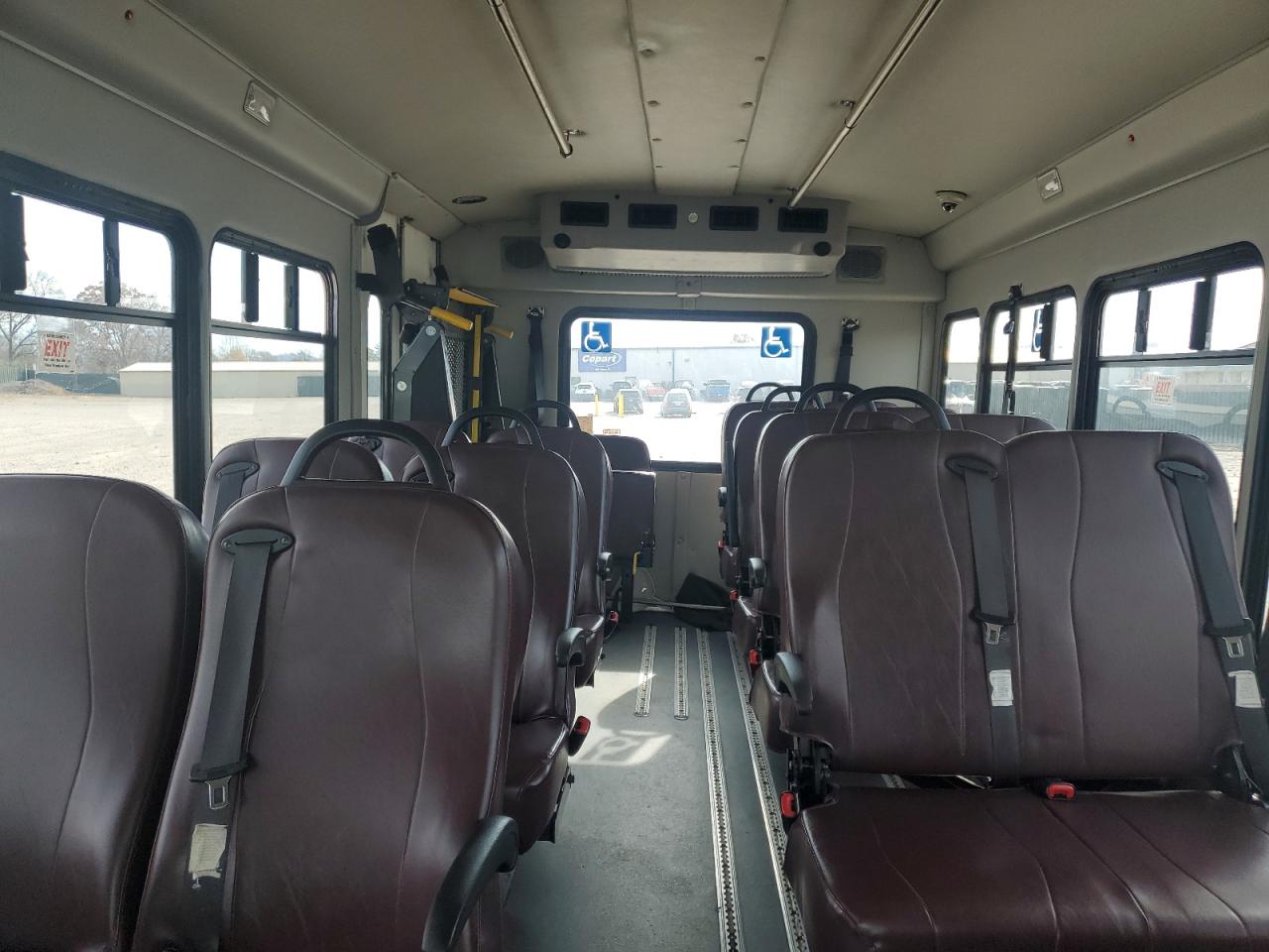 2019 Ford Econoline E450 Super Duty Cutaway Van VIN: 1FDFE4FS1KDC37504 Lot: 92908555