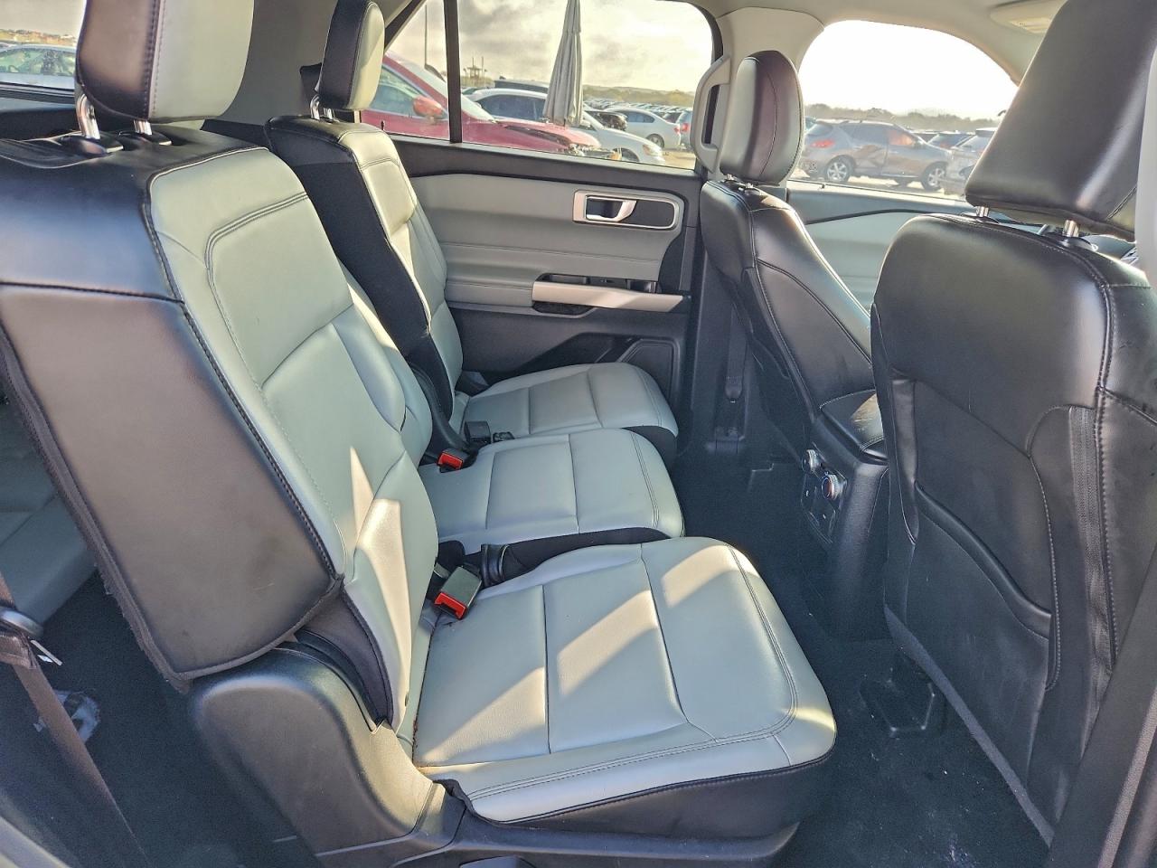 2021 Ford Explorer Xlt VIN: 1FMSK7DH4MGB61200 Lot: 93852725