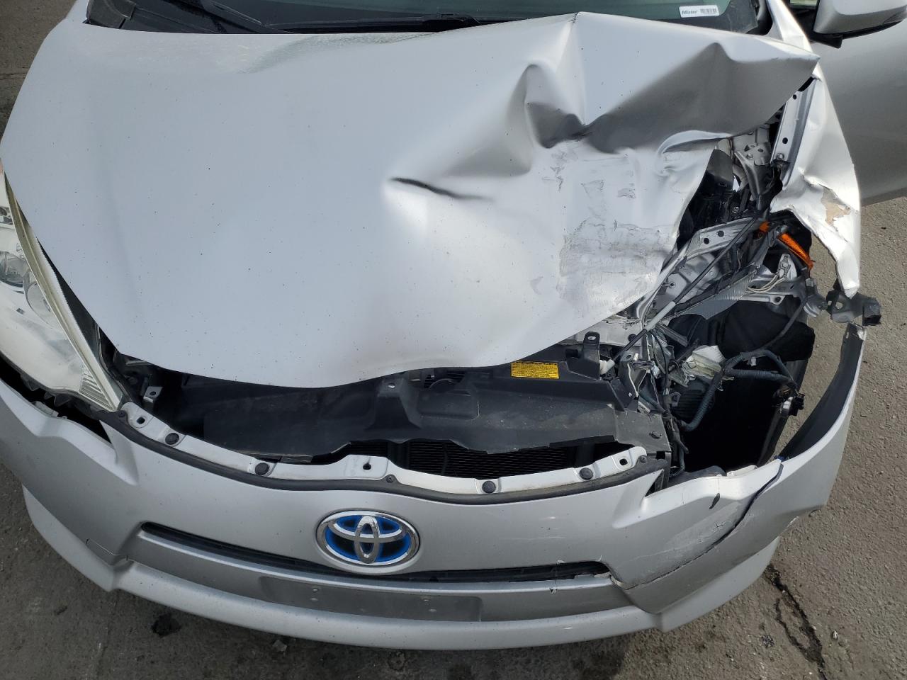 2013 Toyota Prius C VIN: JTDKDTB37D1051226 Lot: 93258445