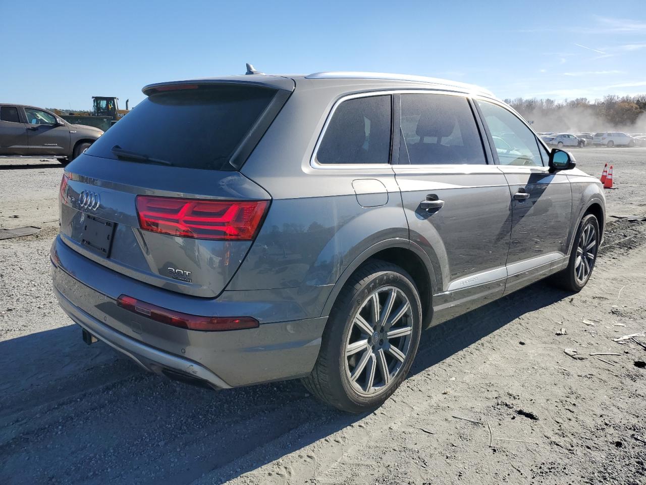 Фото: WA1LAAF76HD058584