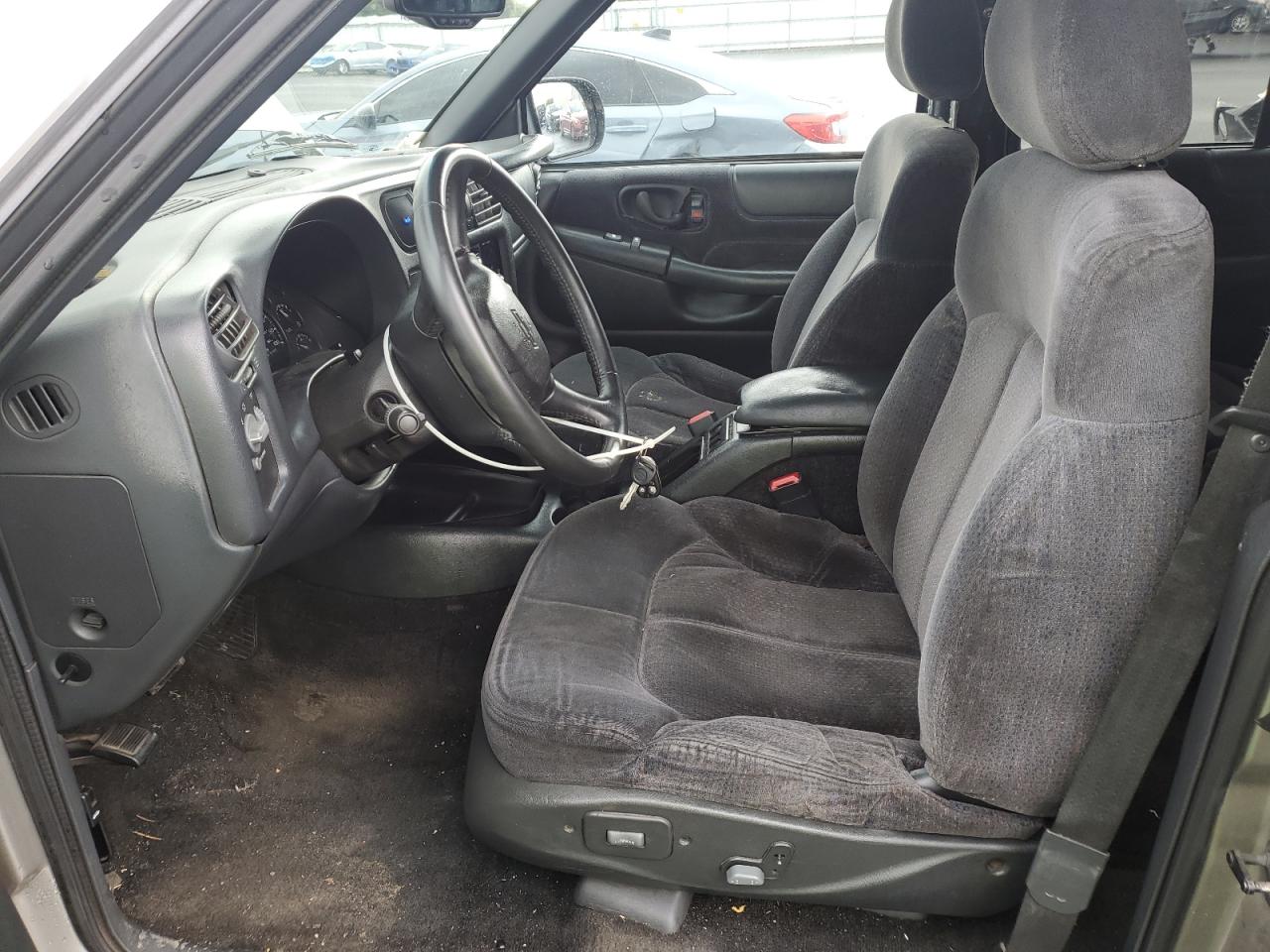 2001 Chevrolet Blazer VIN: 1GNCS13W012195169 Lot: 93339805