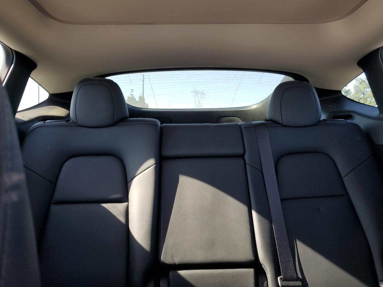 2025 Tesla Model Y VIN: 7SAYGDED7SF229994 Lot: 91842785