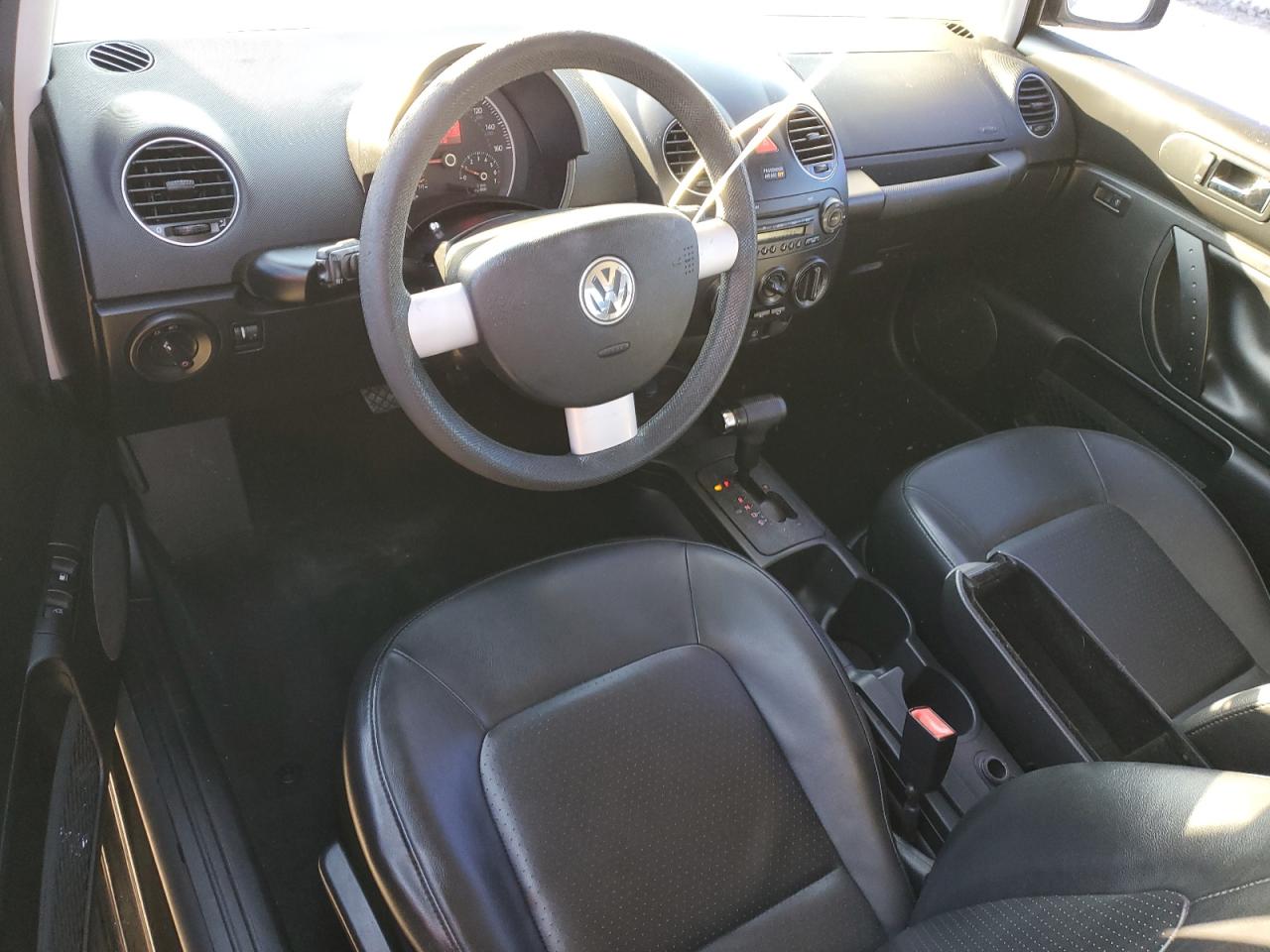 2010 Volkswagen New Beetle VIN: 3VWPW3AG7AM016993 Lot: 91231005