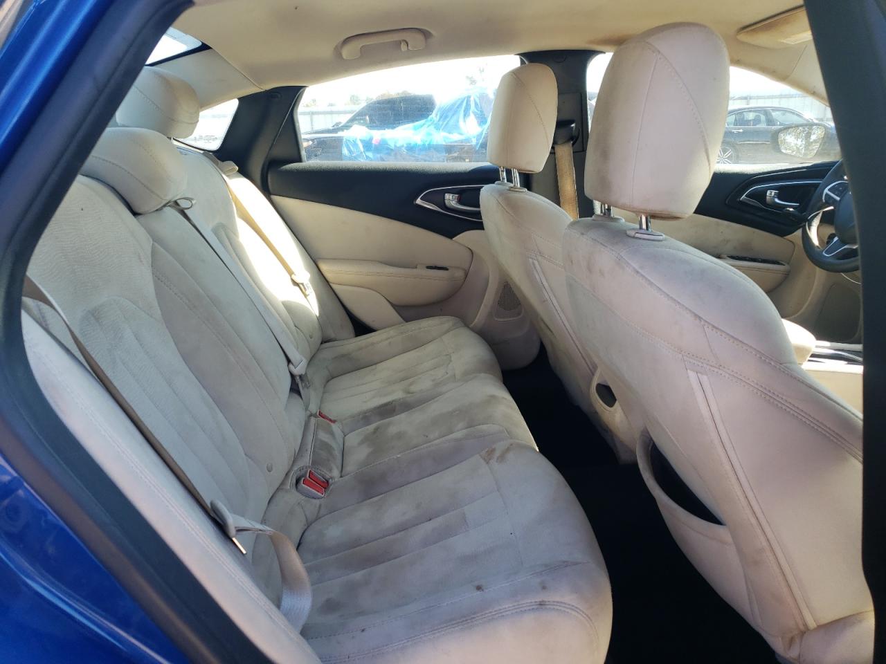 2015 Chrysler 200 Limited VIN: 1C3CCCAB2FN742776 Lot: 91367115