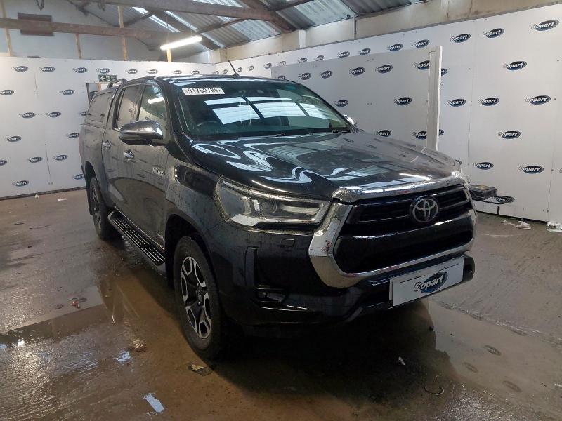 2021 TOYOTA HILUX INVINCIBLE D/CAB PICK UP 2.8 D-4D AUTO