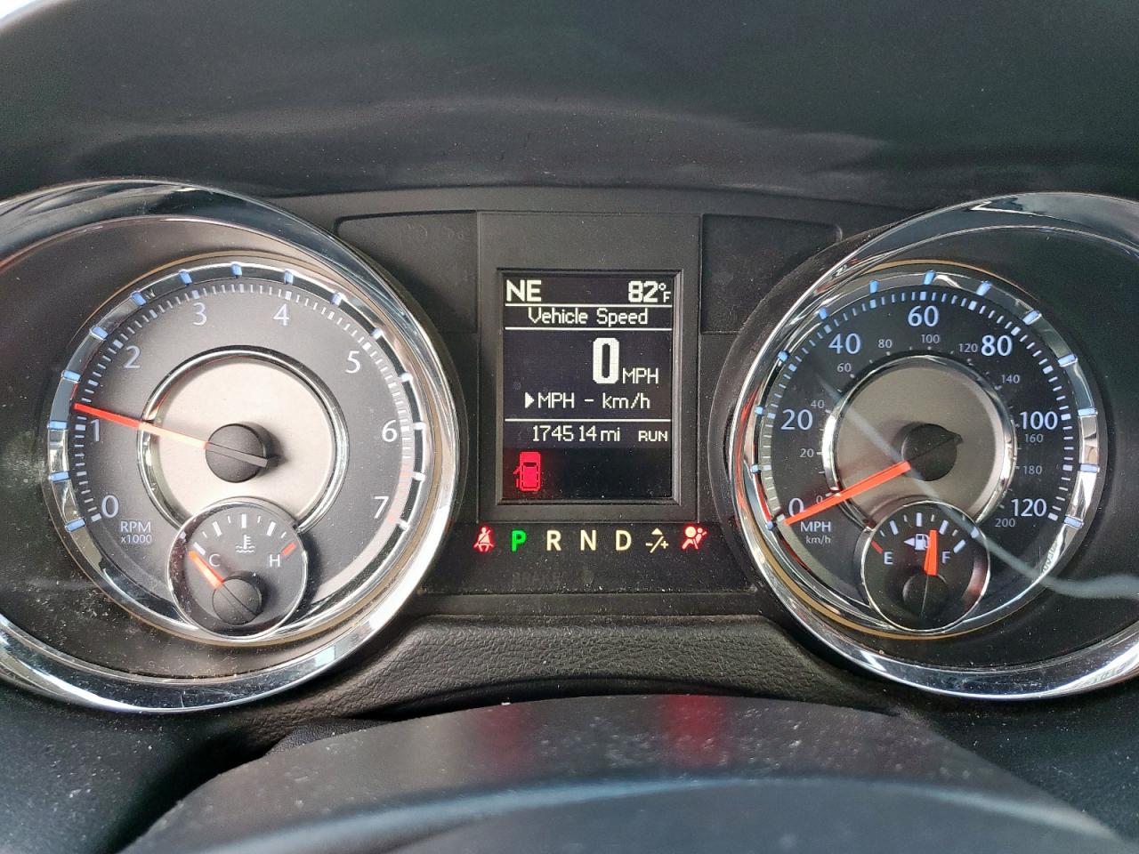 2016 Chrysler Town & Country Touring VIN: 2C4RC1BG2GR186090 Lot: 93037875