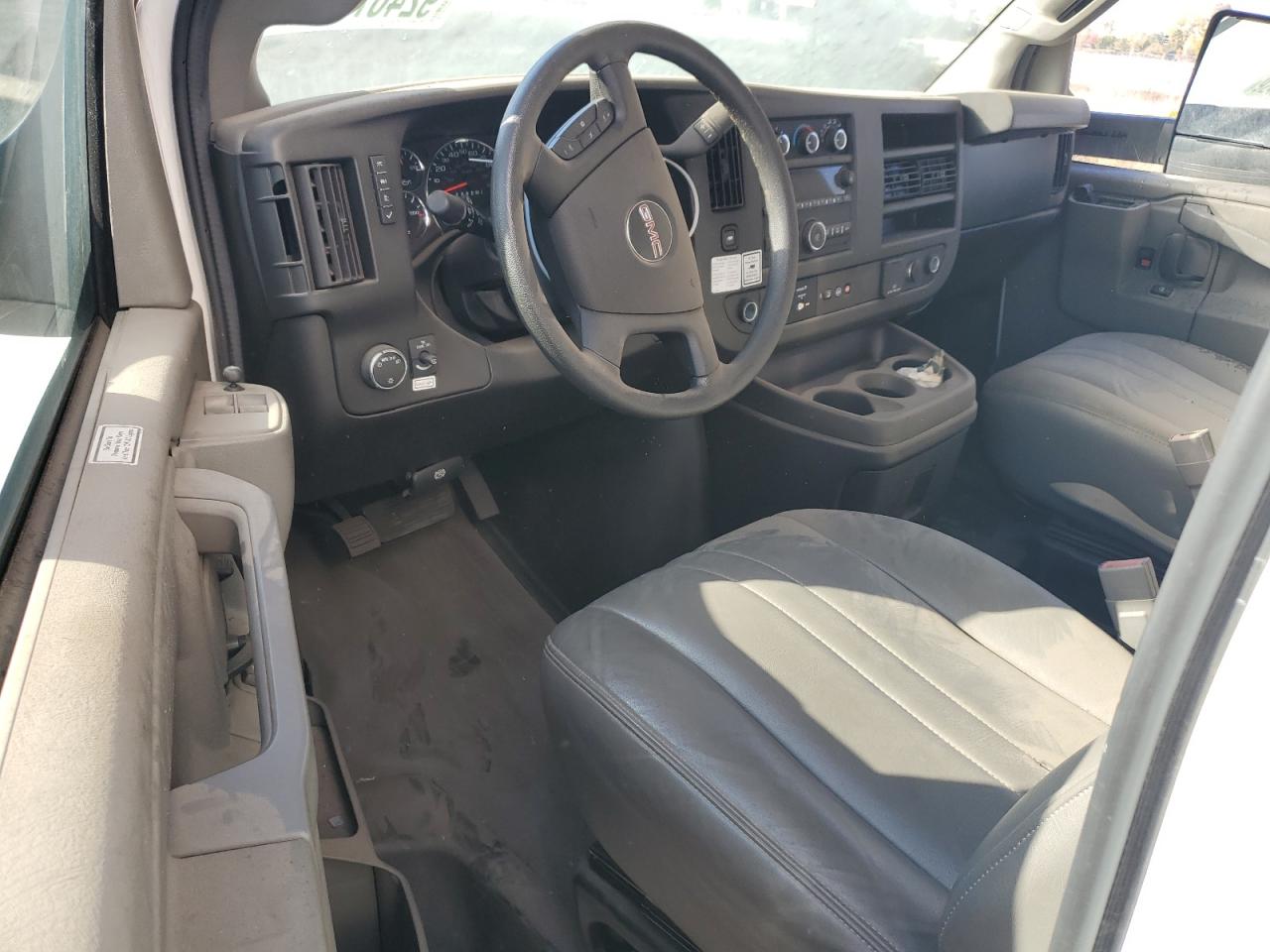 2022 GMC Savana Box Truck VIN: 7GZ37TC71NN009564 Lot: 92467275