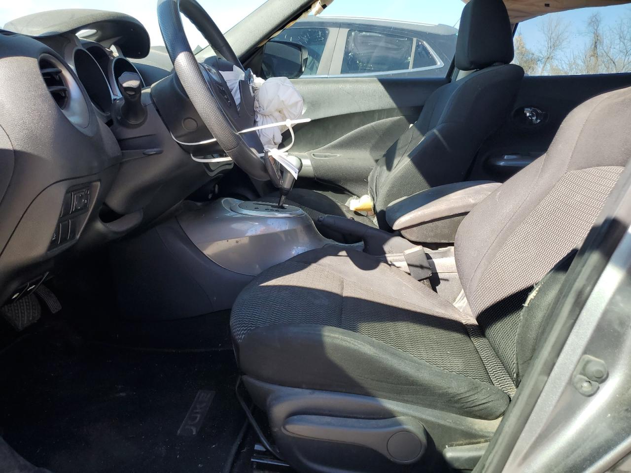 2015 Nissan Juke S VIN: JN8AF5MR5FT513796 Lot: 91877775