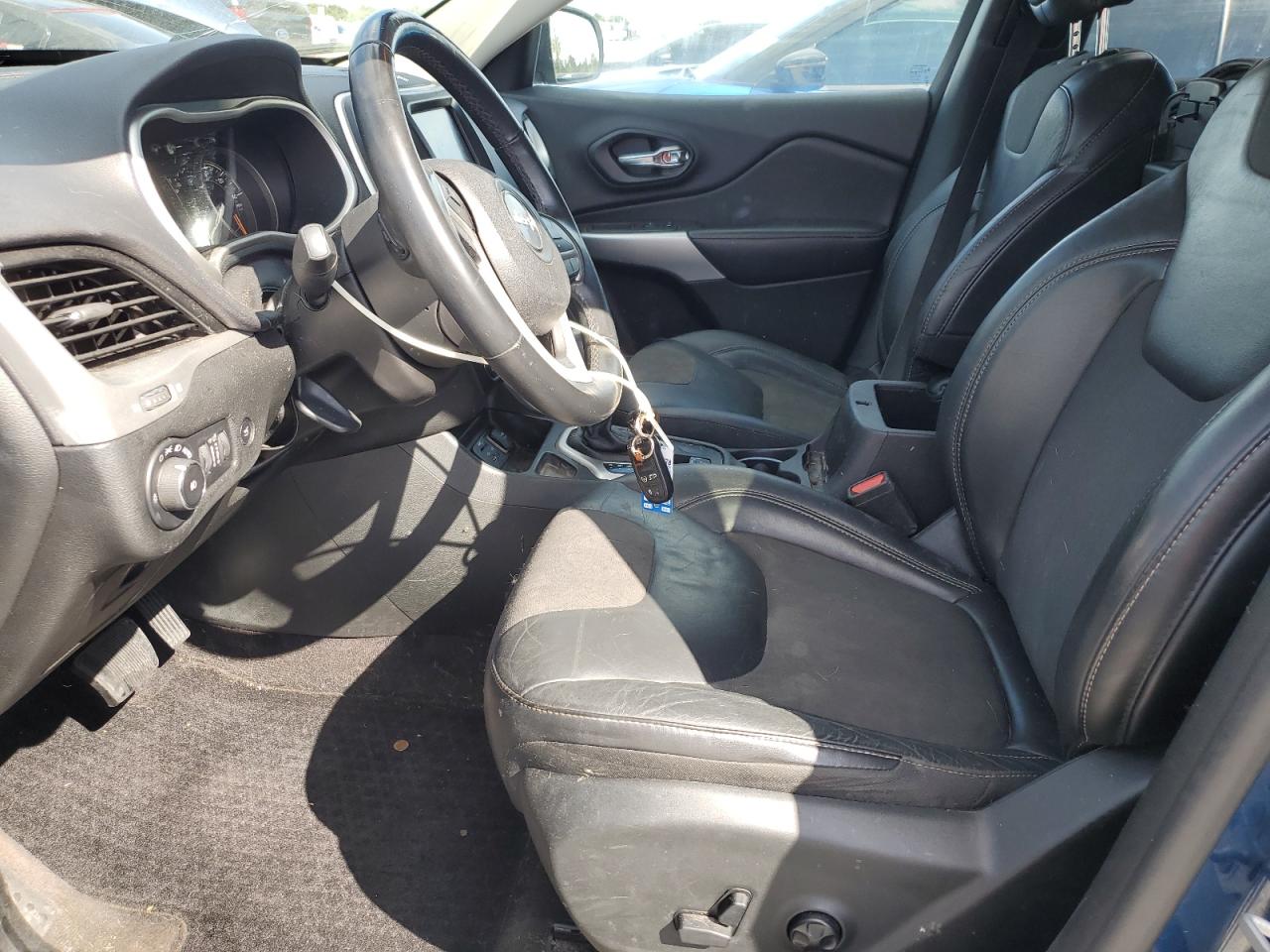 2018 Jeep Cherokee Latitude Plus VIN: 1C4PJLLB4JD597142 Lot: 91248205