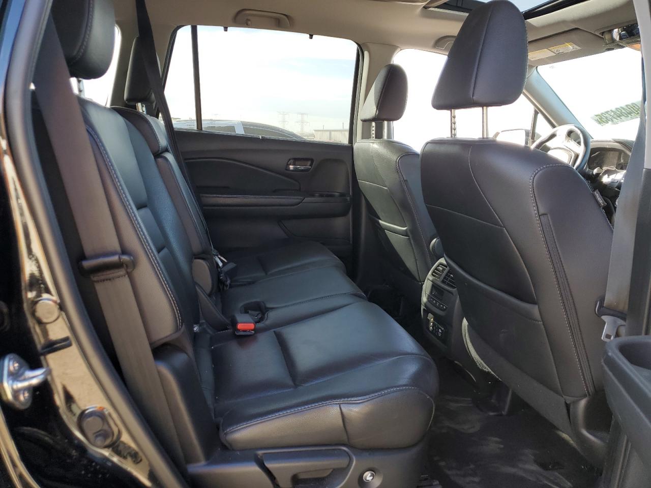 2017 Honda Pilot Touring VIN: 5FNYF6H99HB088373 Lot: 90484735