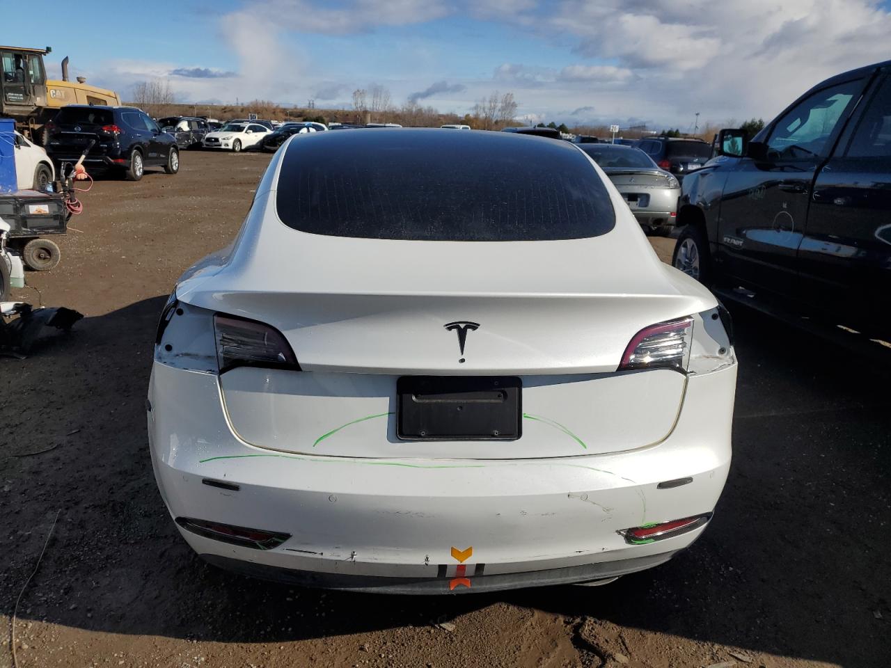 2019 Tesla Model 3 VIN: 5YJ3E1EA7KF487661 Lot: 92101615