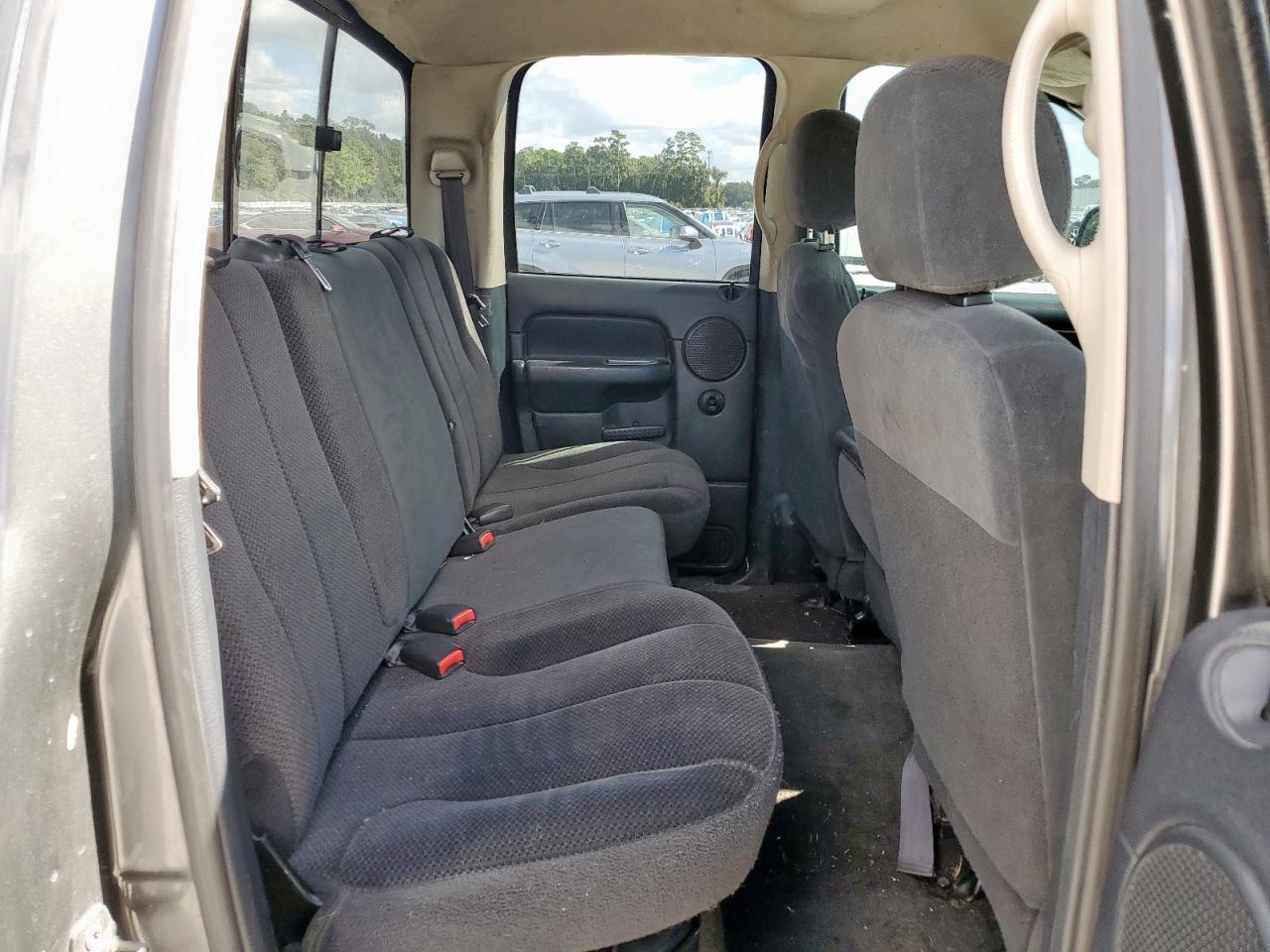 2002 Dodge Ram 1500 VIN: 3D7HA18N82G131994 Lot: 92327525