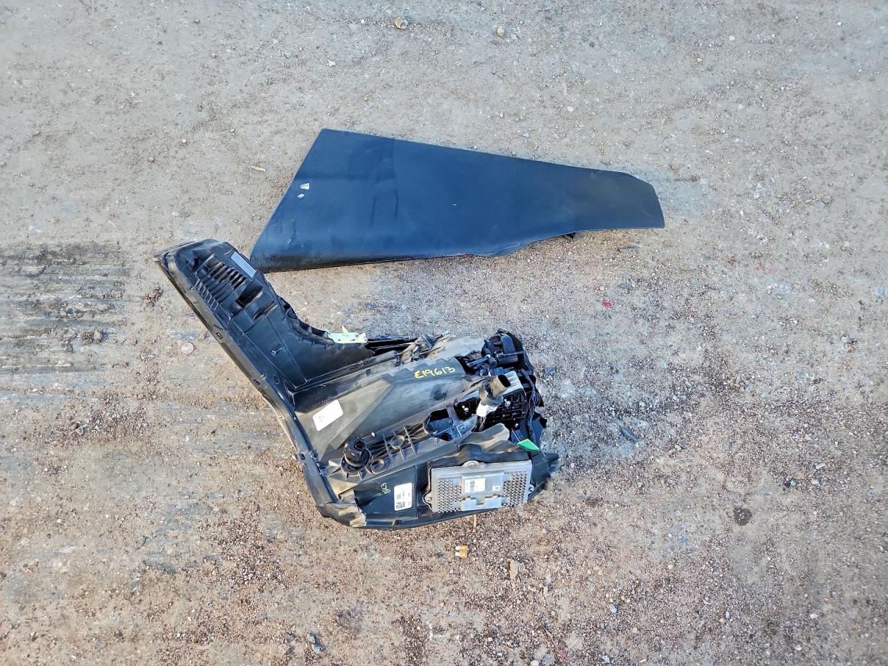 2017 Cadillac Escalade Premium Luxury VIN: 1GYS4CKJ8HR227393 Lot: 93673395