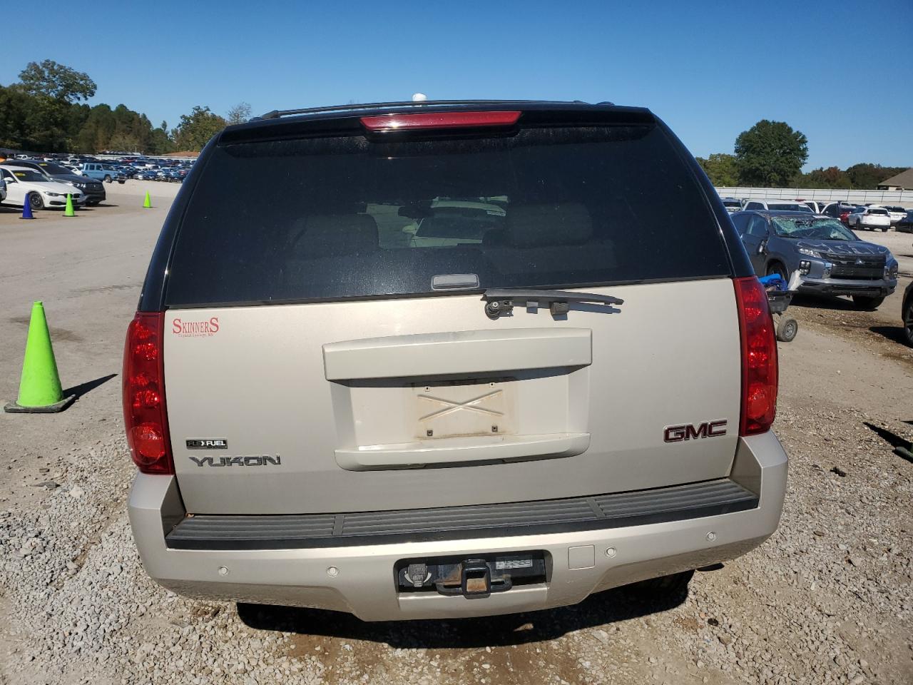 2007 GMC Yukon VIN: 1GKFC13077J392549 Lot: 91483035