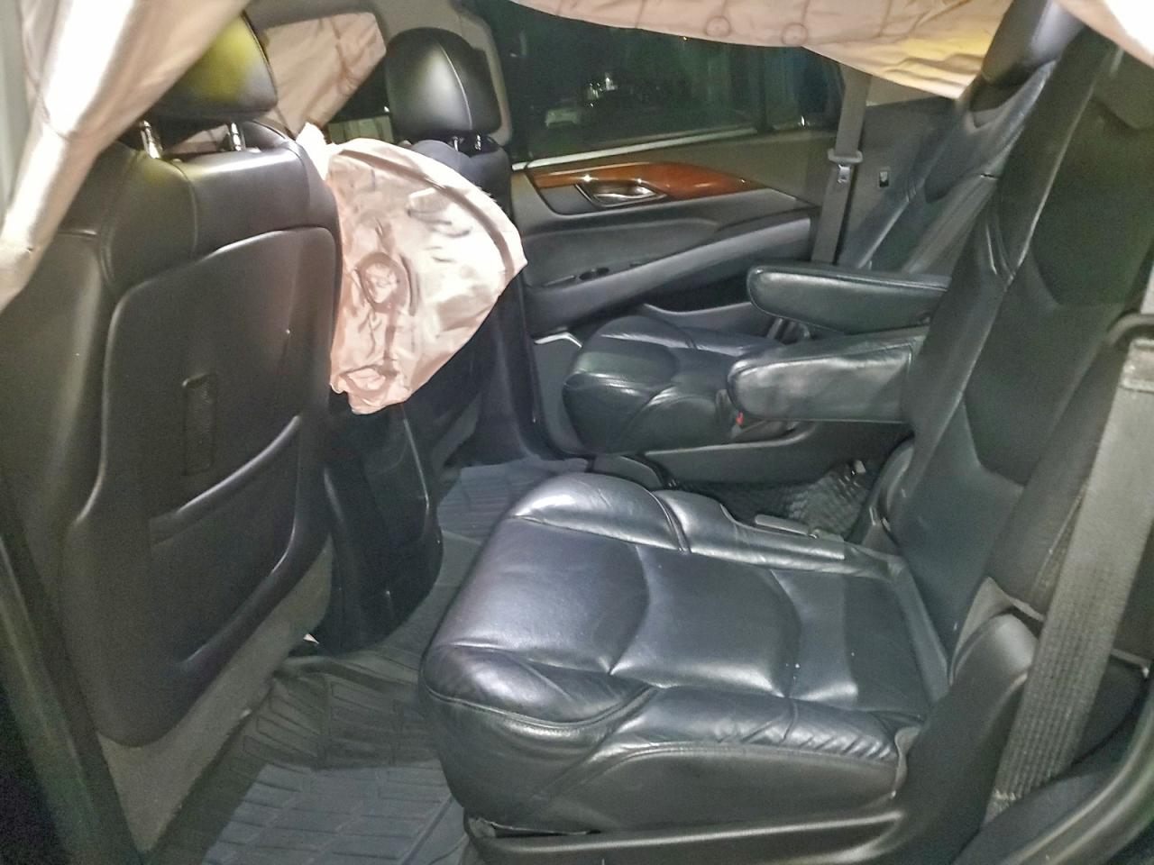 2019 Cadillac Escalade Luxury VIN: 1GYS3BKJ2KR109781 Lot: 95300405