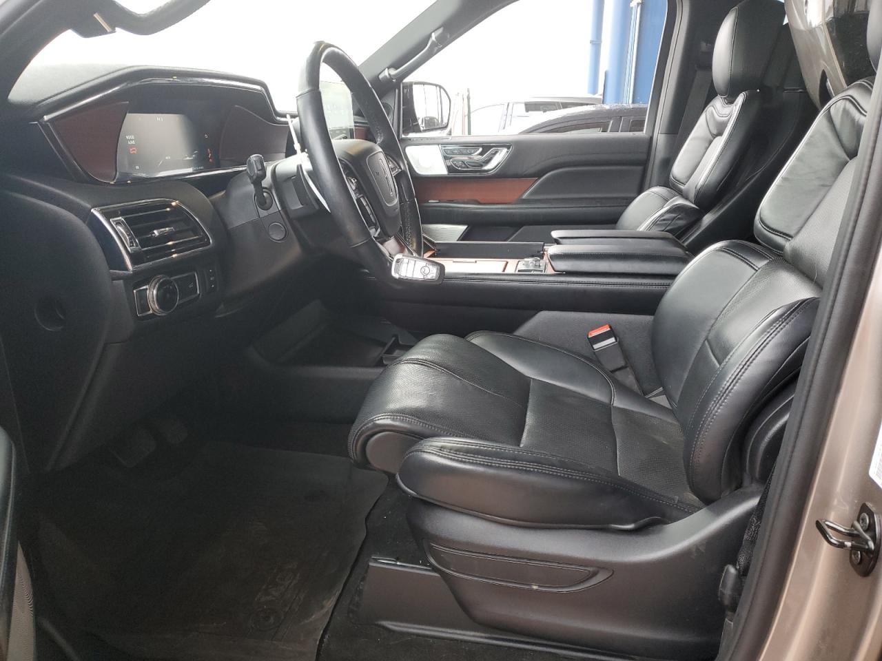 2020 Lincoln Navigator Reserve VIN: 5LMJJ2LT5LEL18960 Lot: 92627335