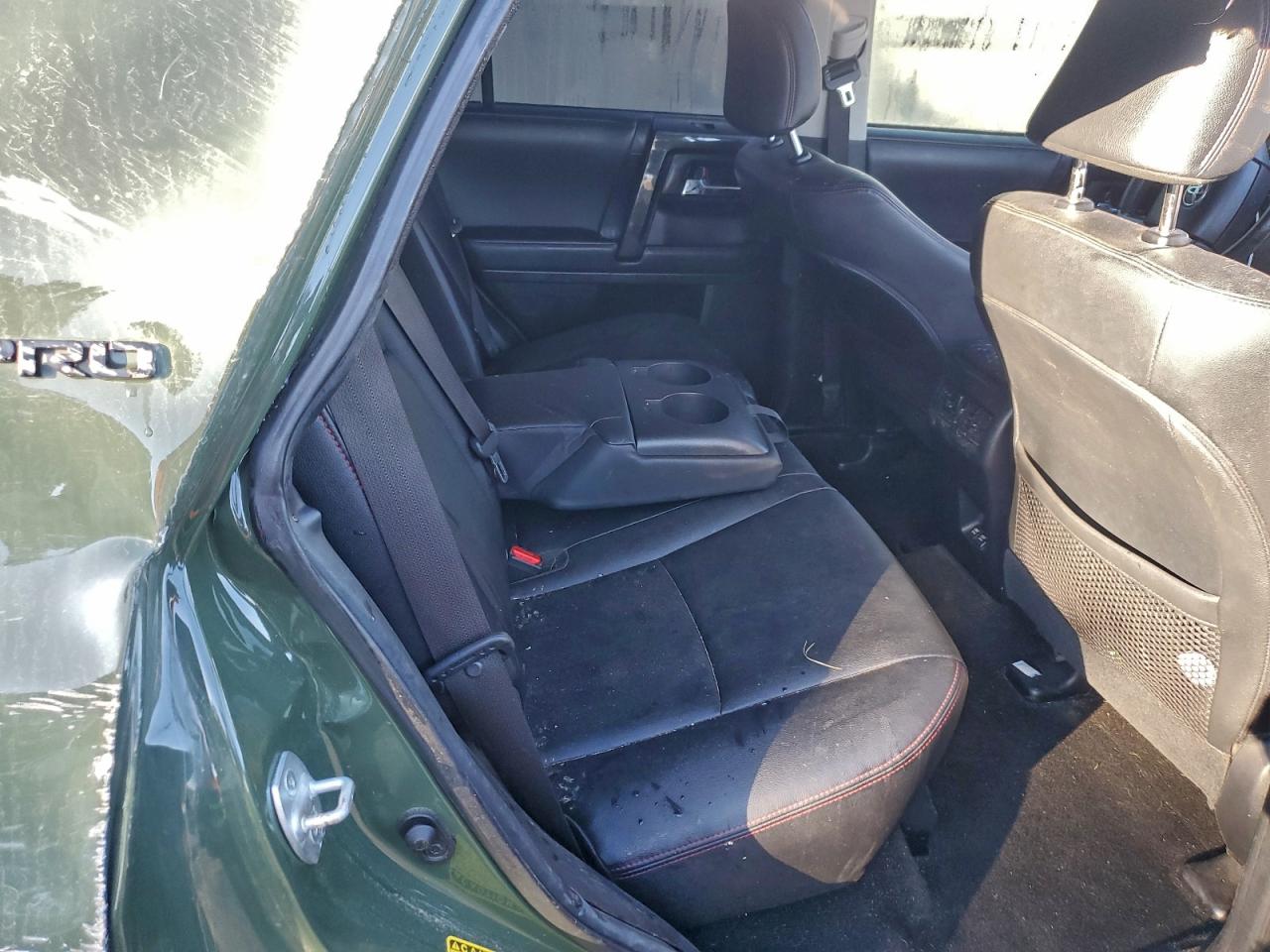 2020 Toyota 4Runner Sr5/Sr5 Premium VIN: JTEBU5JR6L5759858 Lot: 93681655