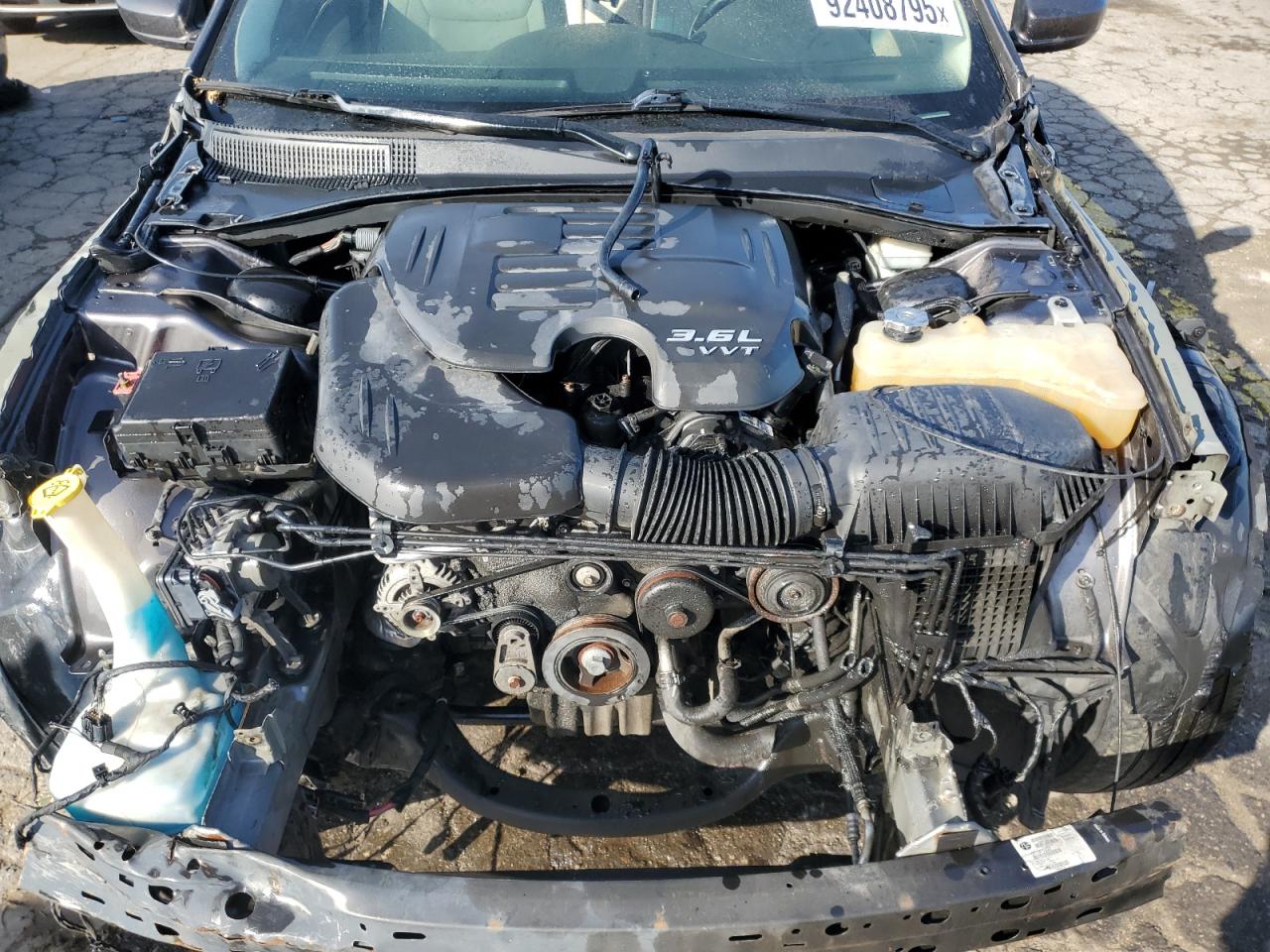 2015 Chrysler 300 Limited VIN: 2C3CCARG6FH736590 Lot: 92408795