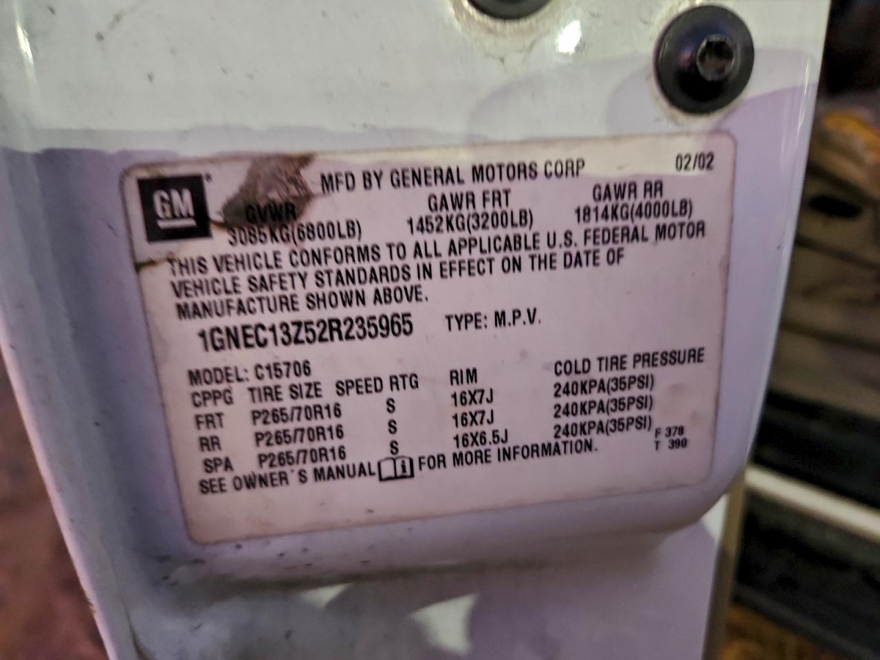 2002 Chevrolet Tahoe C1500 VIN: 1GNEC13Z52R235965 Lot: 93934315