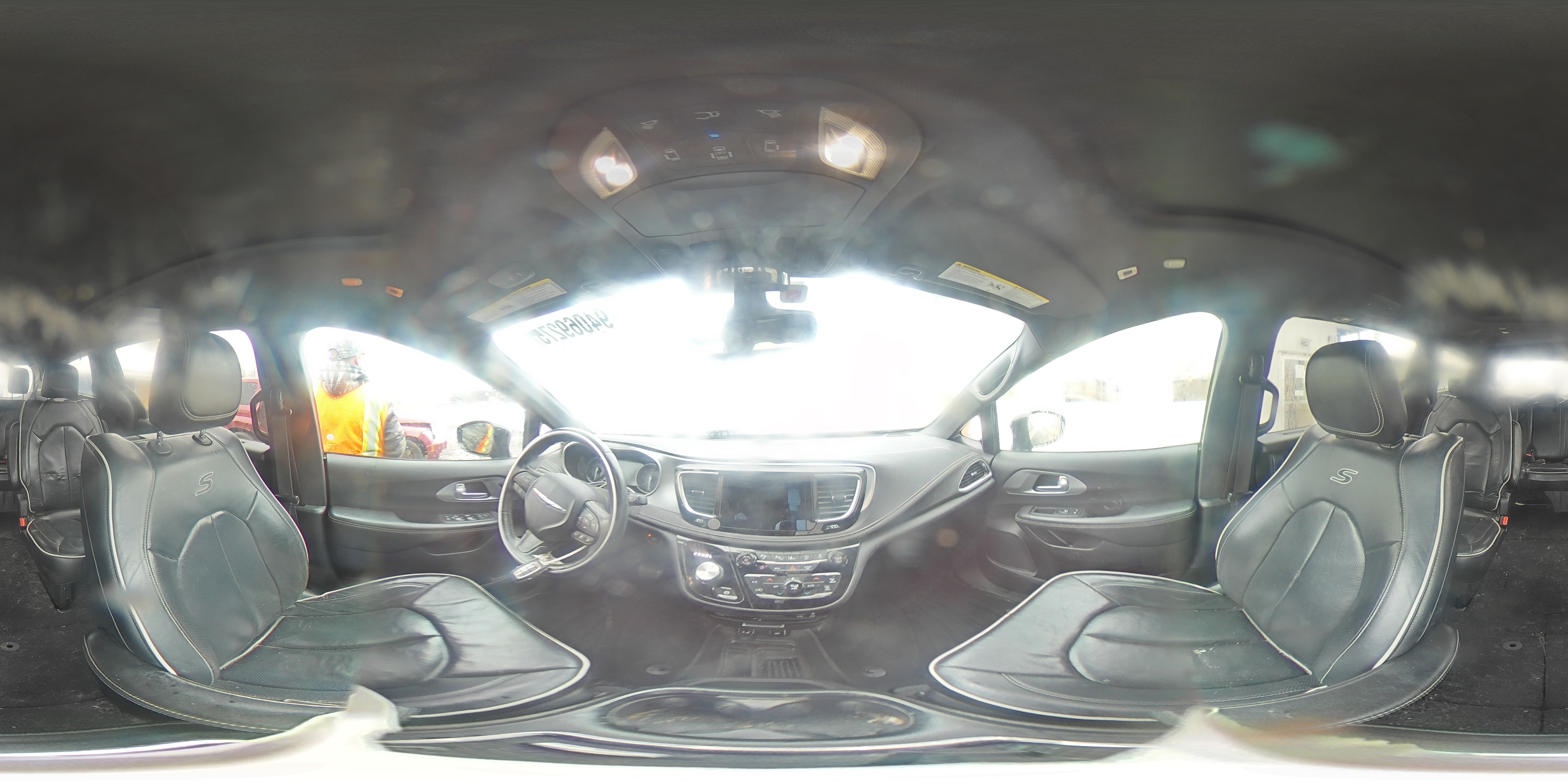 2018 Chrysler Pacifica Limited VIN: 2C4RC1GG9JR230828 Lot: 94069275