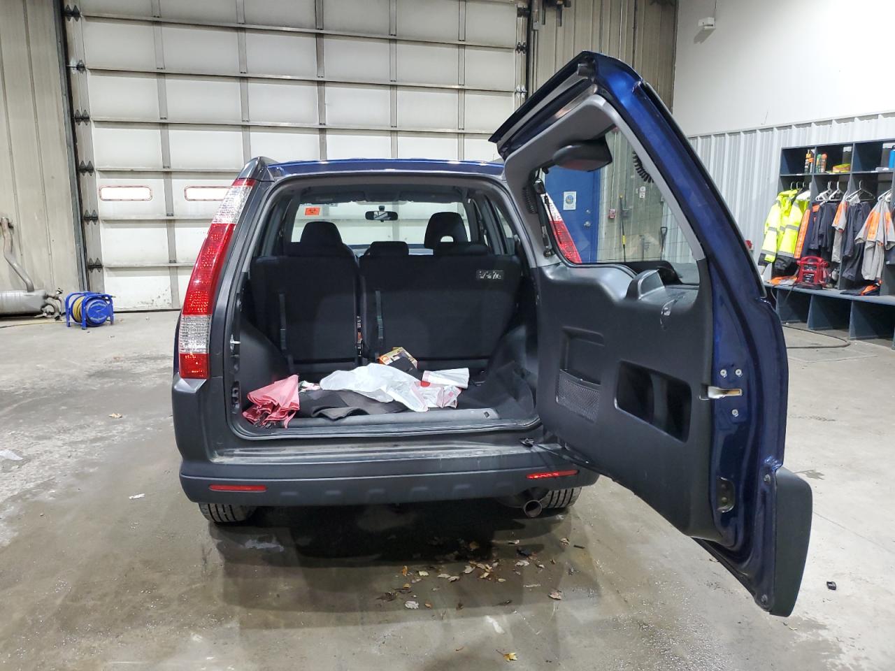 2005 Honda Cr-V Lx VIN: JHLRD78535C052333 Lot: 92687745