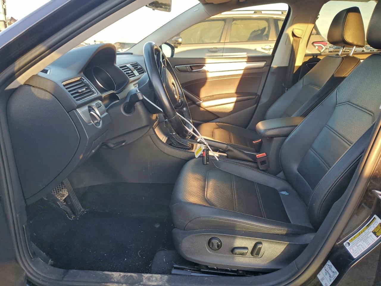 2019 Volkswagen Passat Wolfsburg VIN: 1VWLA7A30KC011008 Lot: 94609295