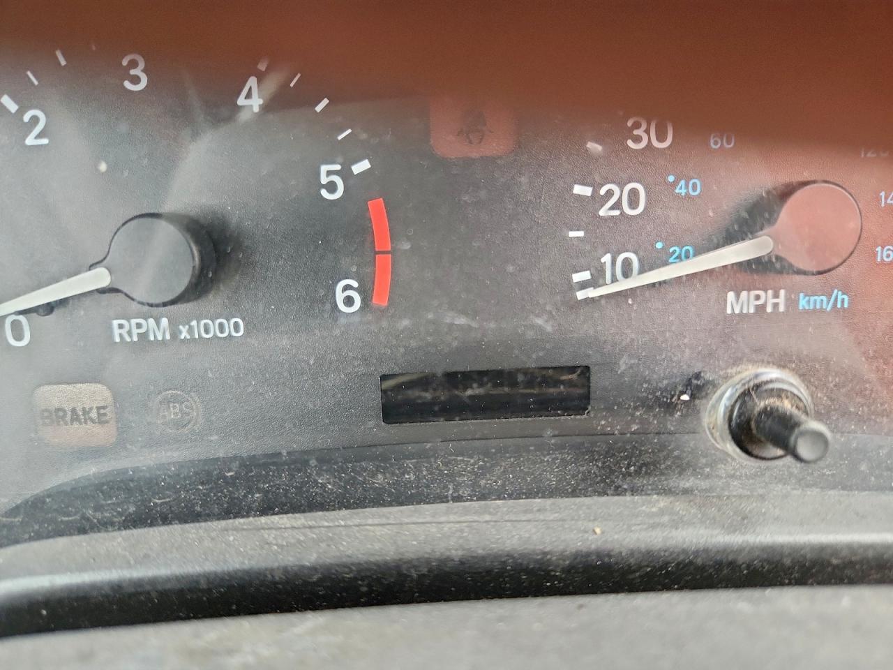 1998 Jeep Wrangler / Tj Sport VIN: 1J4FY19S2WP780266 Lot: 93377045