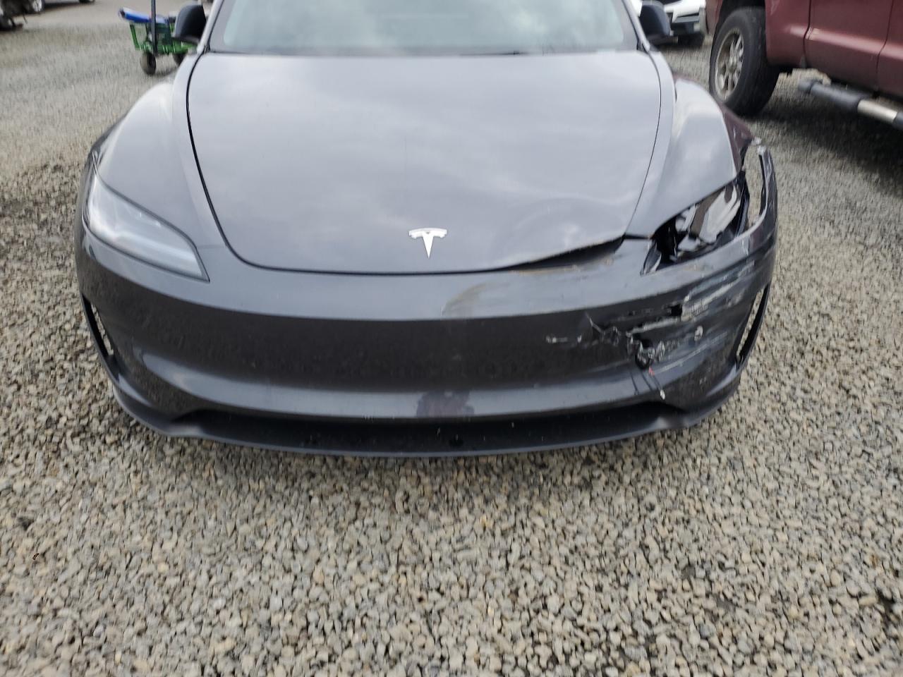 2024 Tesla Model 3 VIN: 5YJ3E1ET4RF880819 Lot: 93681735