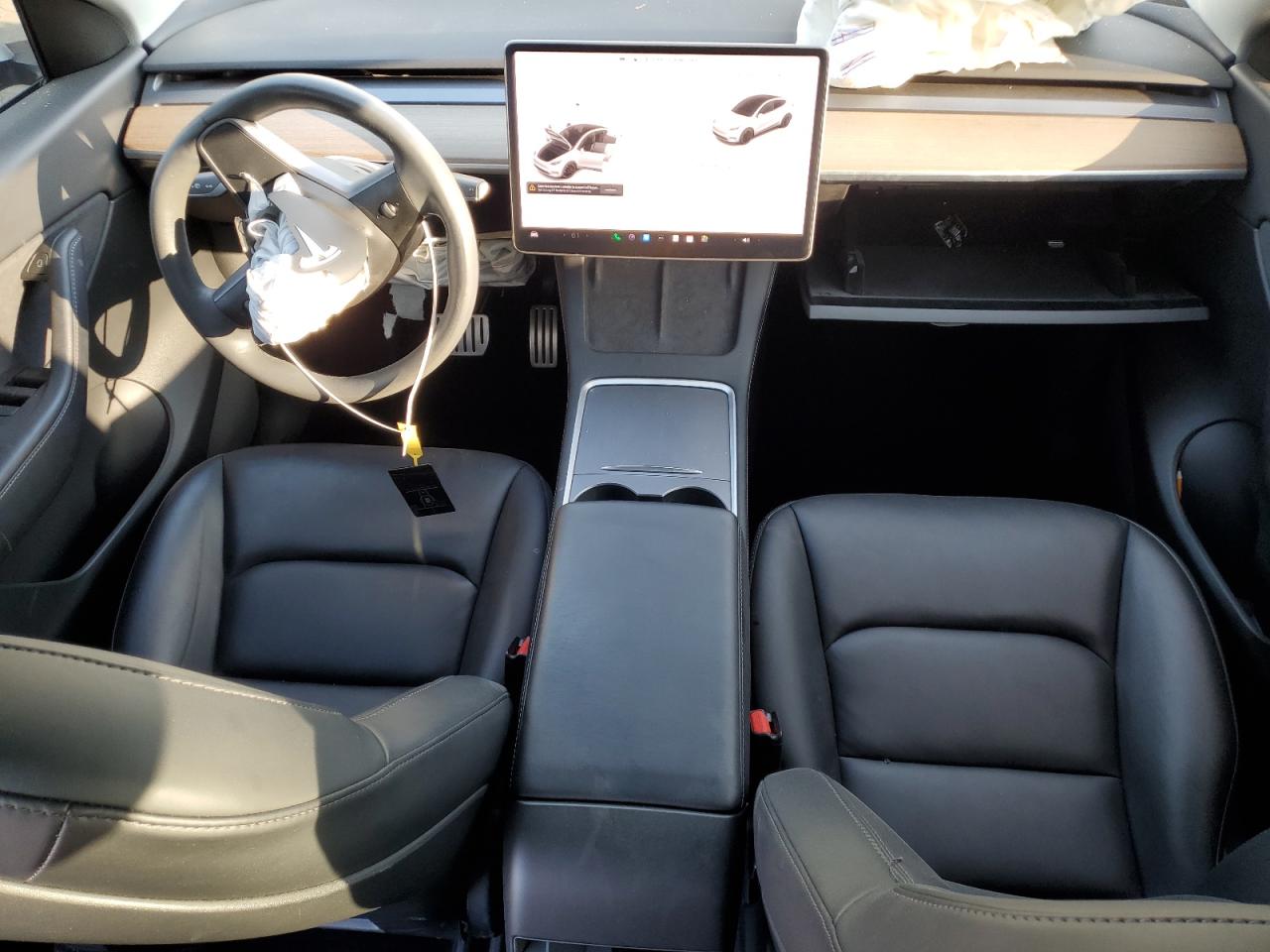 2022 Tesla Model Y VIN: 7SAYGDEF1NF396678 Lot: 91971935