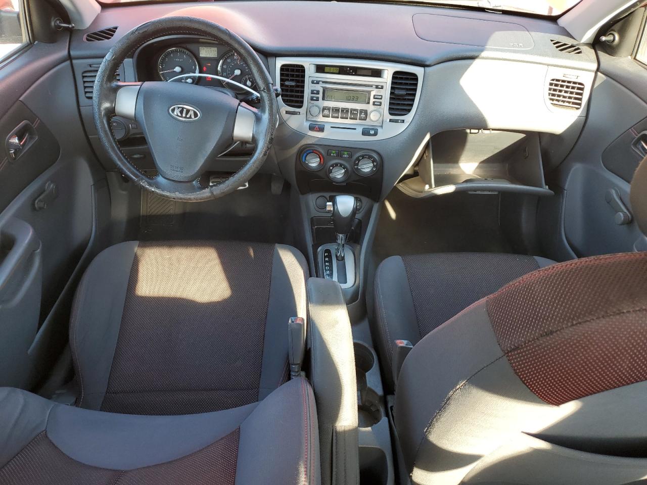 2008 Kia Rio Base VIN: KNADE123486333310 Lot: 91370295